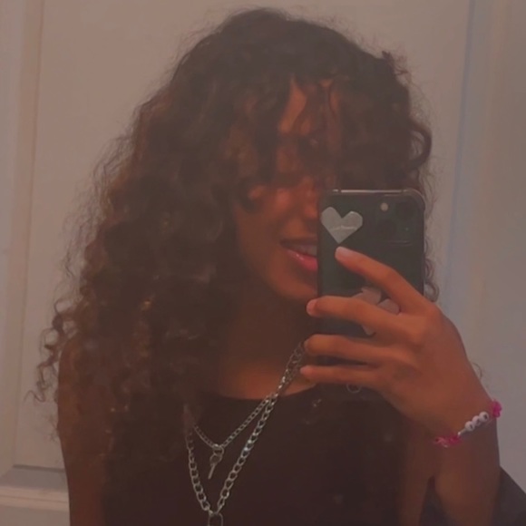 Meet your Posher, Nyxie - Picture 1 of 1